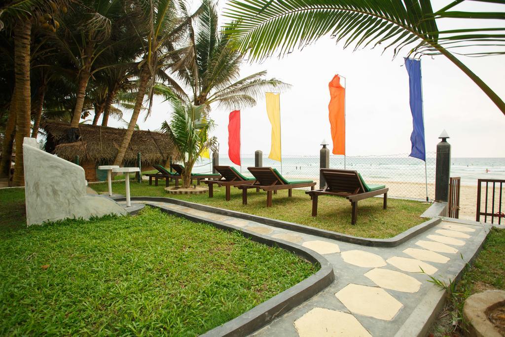 Tharanga Surfing Villa Ahangama Extérieur photo
